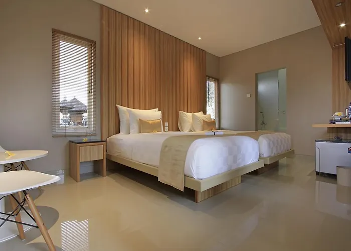 Puri Padma 3*