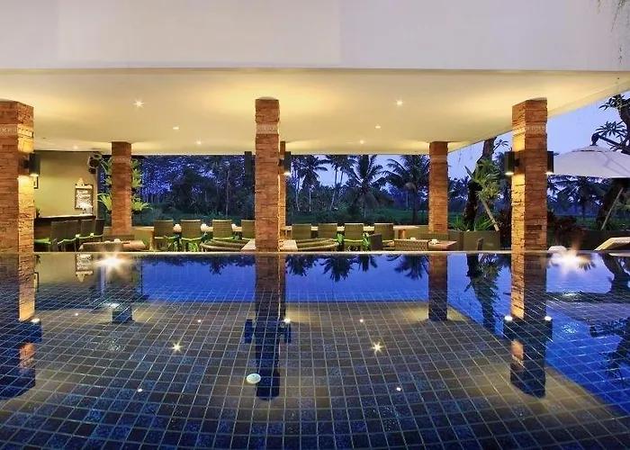 Hotel Puri Padma 3*