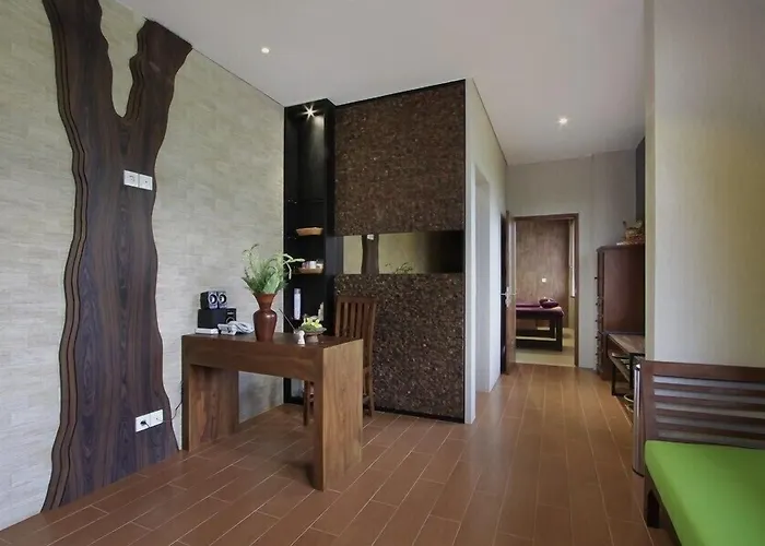 Puri Padma Hotel