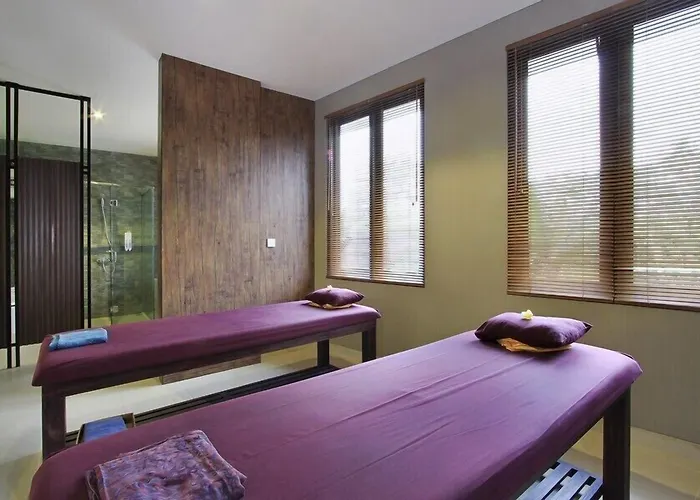 Puri Padma 3*