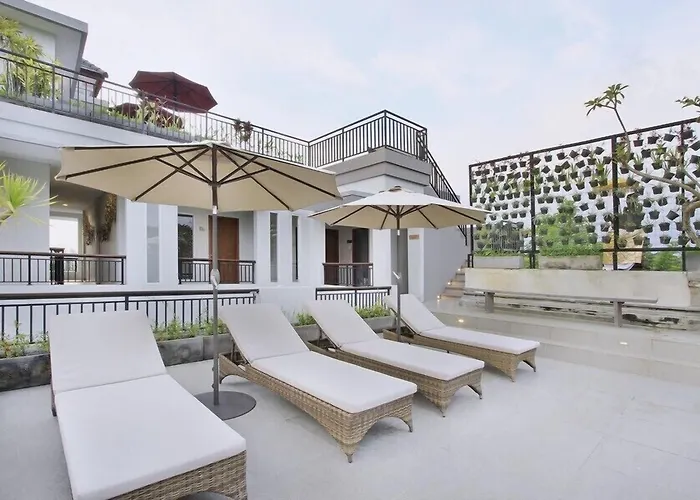 Puri Padma Hotel