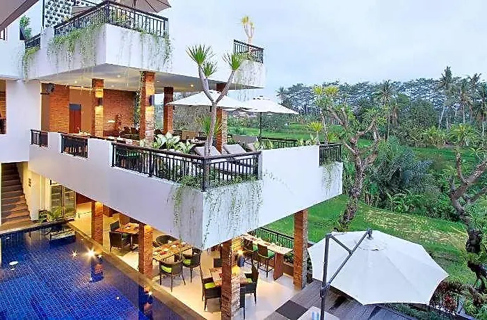 Puri Padma Hotel